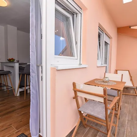 Appartement Rita Sukošan