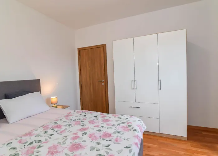 Apartament Rita *
